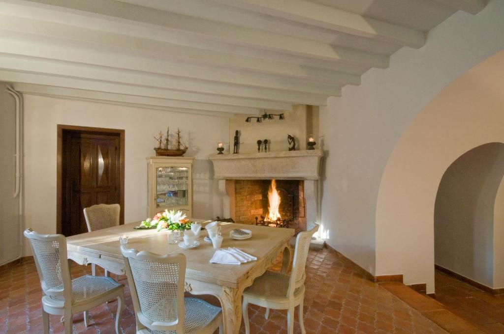 Le Mas Du Chanoine Saint-Paul-de-Vence Exterior foto